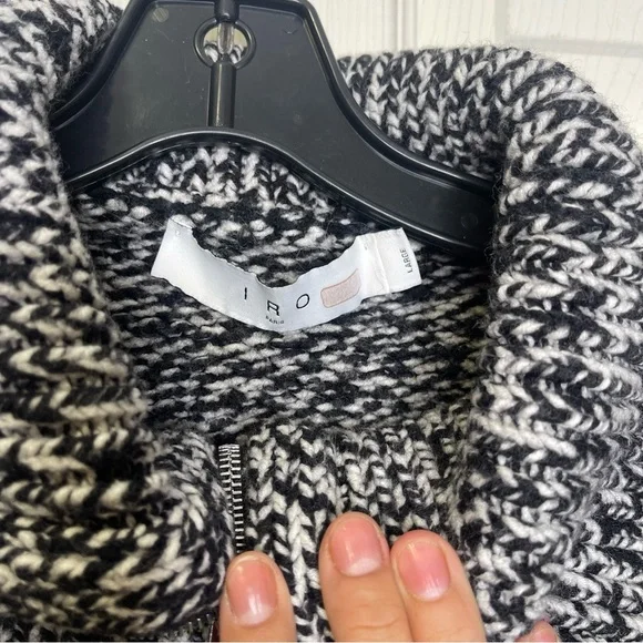 Iro
Holea Sweater Sz Large - Picture 4 of 9